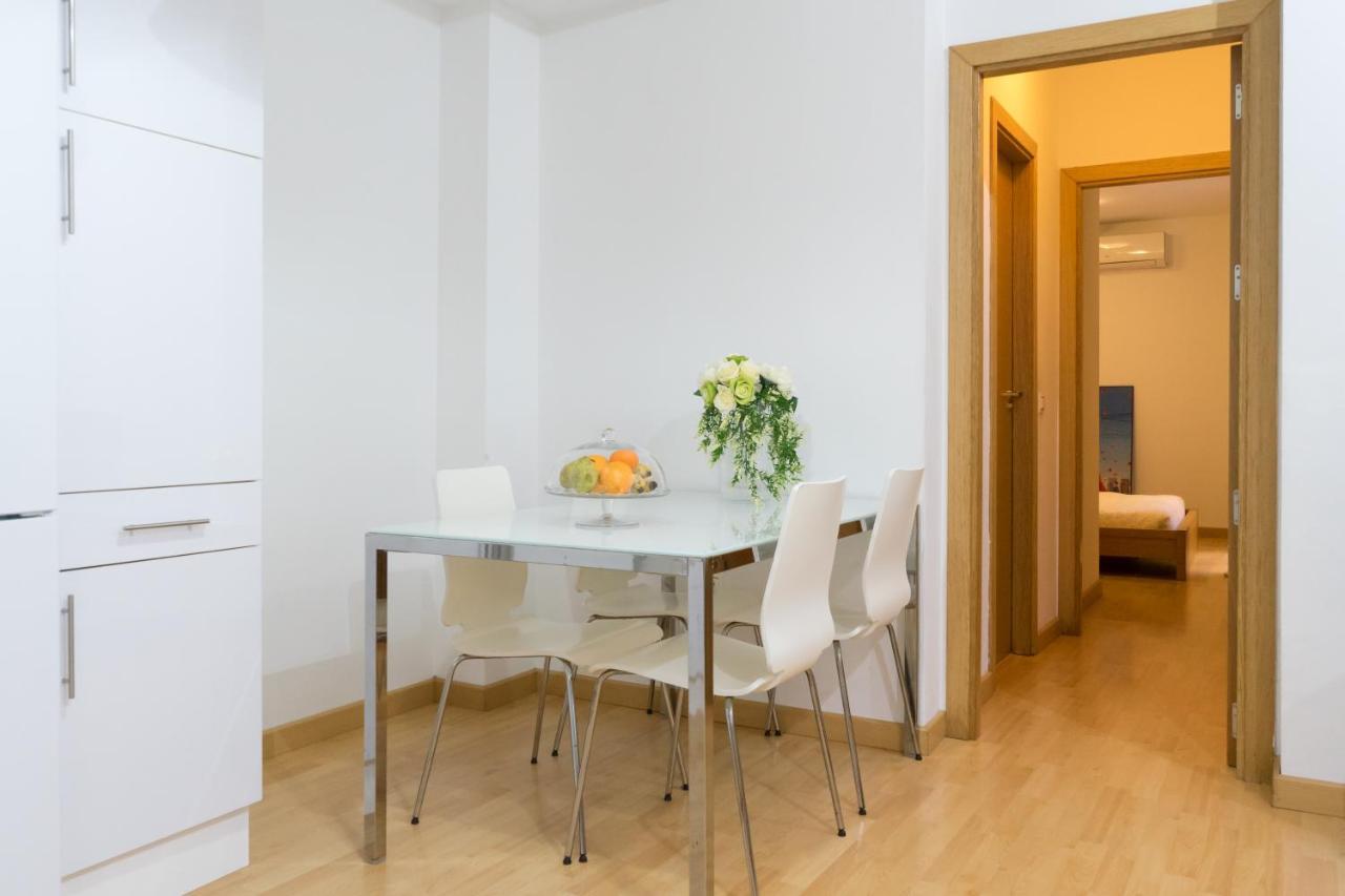 מאלגה Two Rooms La Basilica מראה חיצוני תמונה
